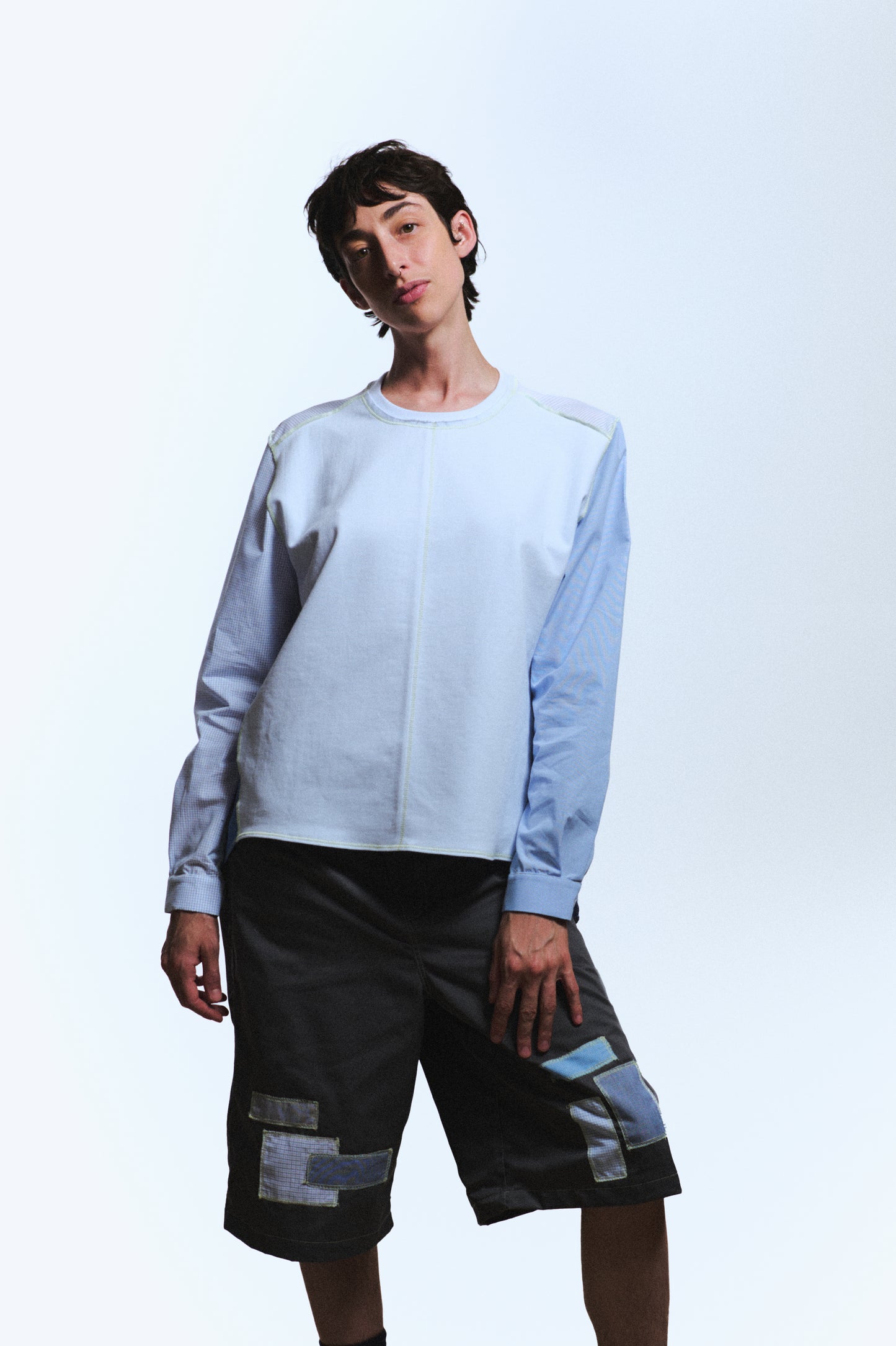 1/2 CAMISA 1/2 SUDADERA MANGA LARGA / blanco, azul