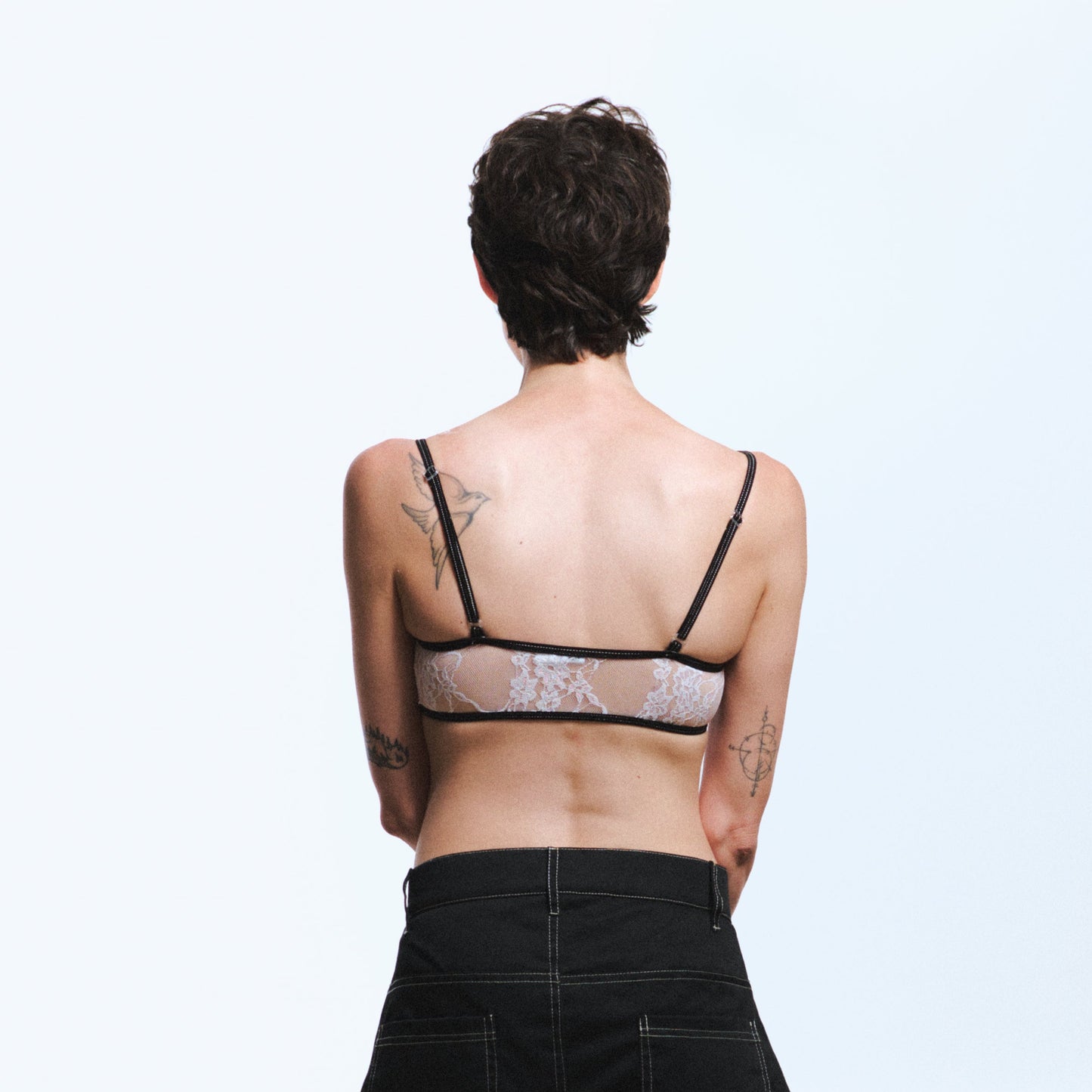 BRALETTE RESTOS ENCAJE / blanco con bies negro