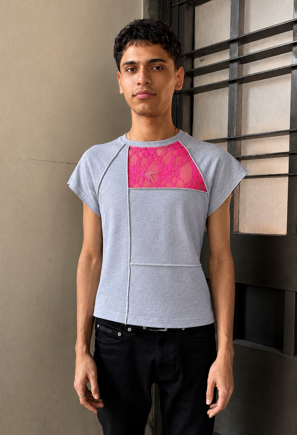 PARCHADO TOP / gris con rosa neón