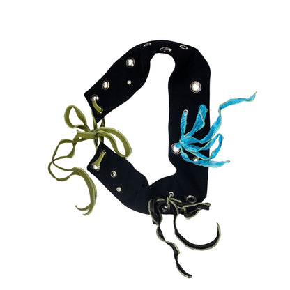 Too Much Accesorio / negro